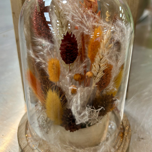 Cloche de fleurs séchées