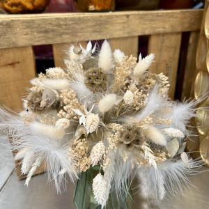 Bouquet rond de fleurs séchées